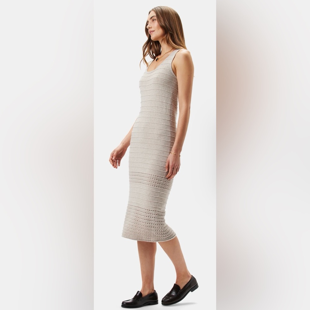 Dress - Picture 4 of 7